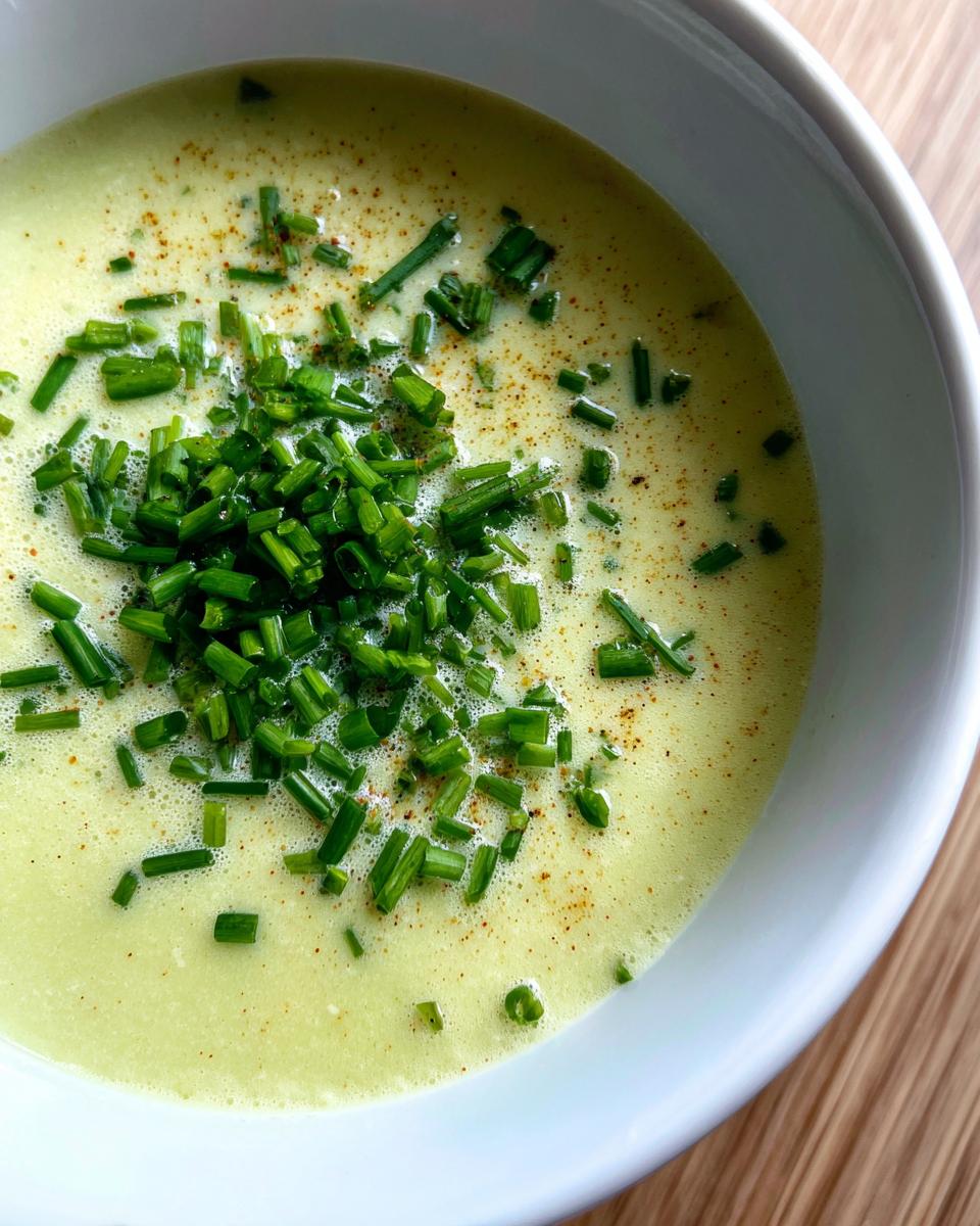 Classic Vichyssoise Soup - detail 1