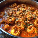 Creamy Tomato Basil Tortellini (One Pot)