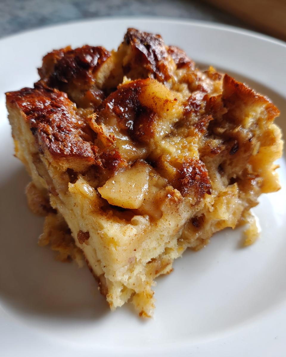 Apple Cinnamon Bread Pudding - detail 2