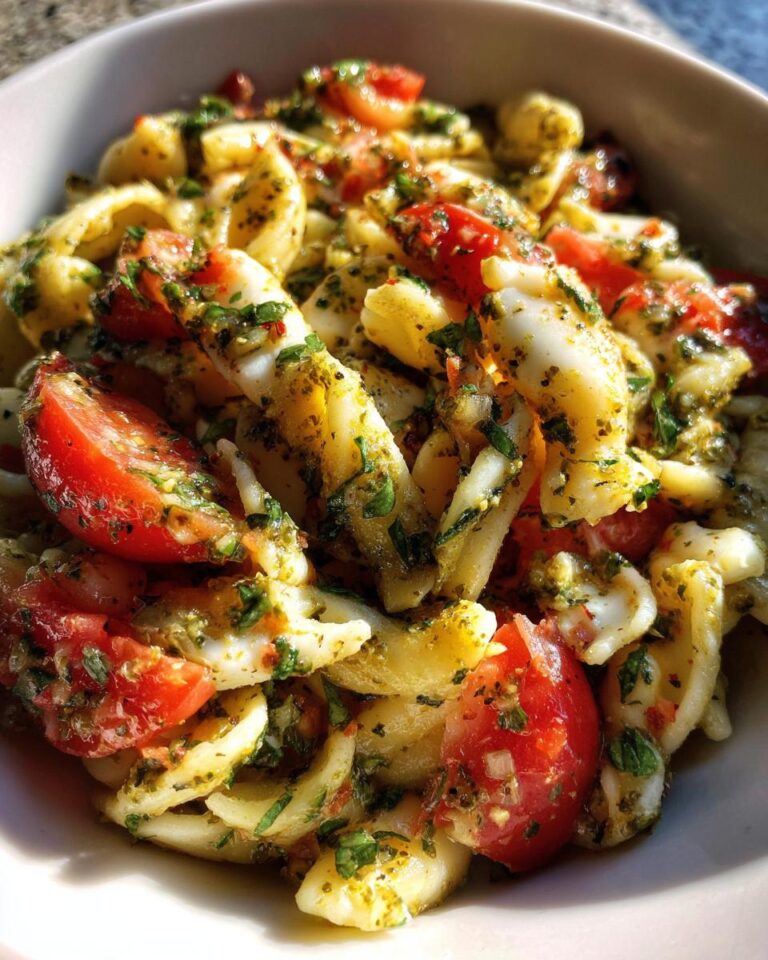 Caprese Pesto Pasta Salad