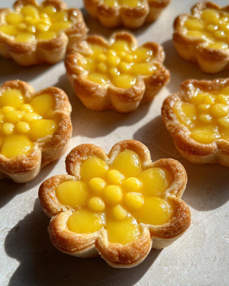 Flower-Shaped Lemon Curd Mini Tarts